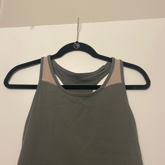 Lululemon tank - Picture 2 of 2